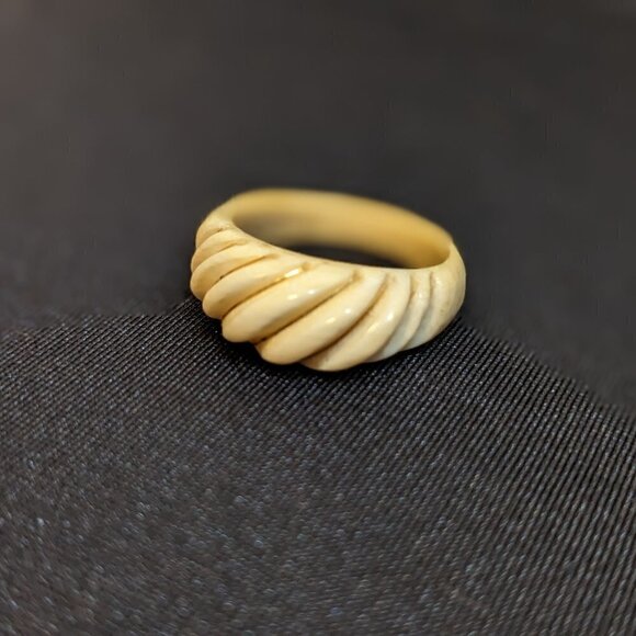 Antique Carved Domed Shrimp Ring14k 585 Euro 14K Gold Ribbon sz 7.25 - Picture 10 of 10